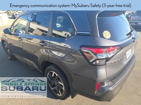 Certified 2025 Subaru Forester Limited image 6