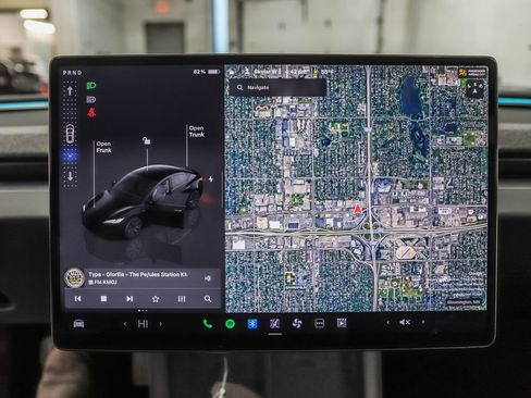 Used 2025 Tesla Model 3 Long Range image 15