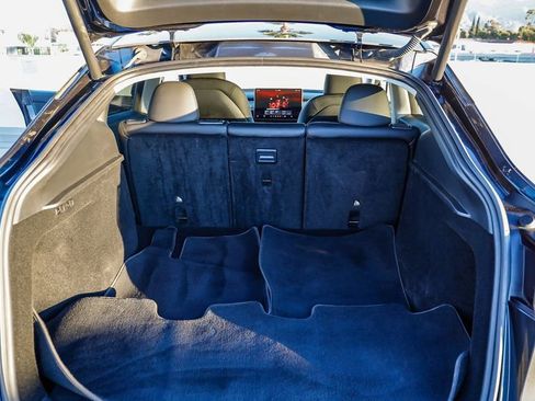 Used 2024 Tesla Model Y Performance image 27