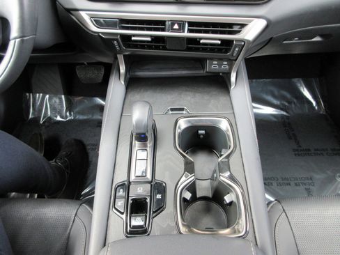 Used 2024 Lexus RX 350 w/ Technology Package image 44