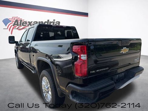 Used 2022 Chevrolet Silverado 3500 High Country w/ Safety Package II AWD/4WD image 6