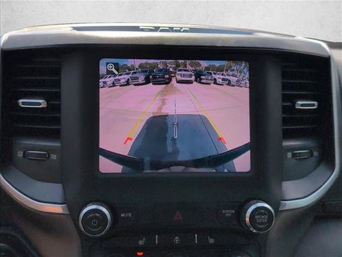 Used 2021 RAM 1500 Big Horn RWD image 19