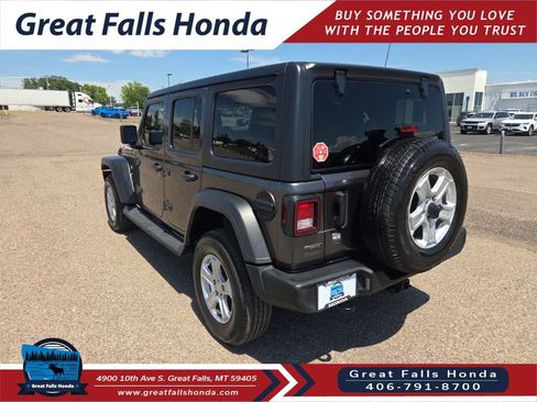 Used 2022 Jeep Wrangler Unlimited Sport AWD/4WD image 5