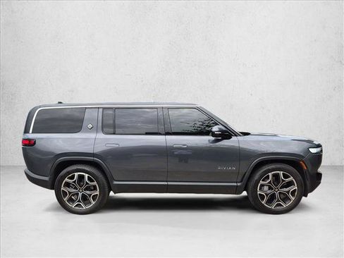 Used 2025 Rivian R1S Adventure Dual AWD/4WD image 4