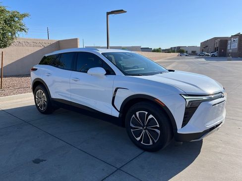 Used 2024 Chevrolet Blazer EV LT AWD/4WD image 5