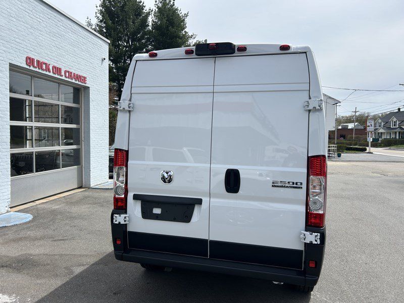 Used 2024 RAM ProMaster 2500 w/ Power Group FWD image 6