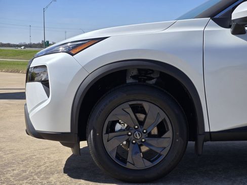 New 2026 Nissan Rogue SV image 10