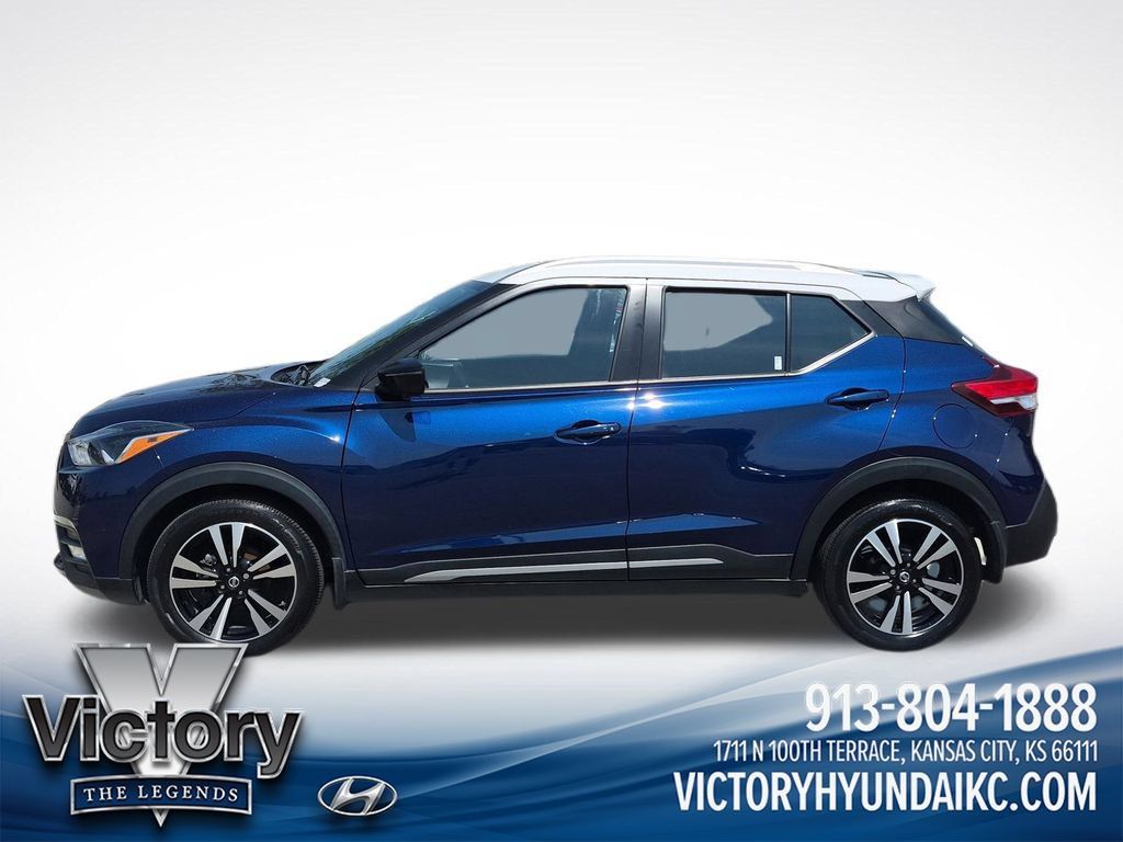 Used 2019 Nissan Kicks SR FWD image 2