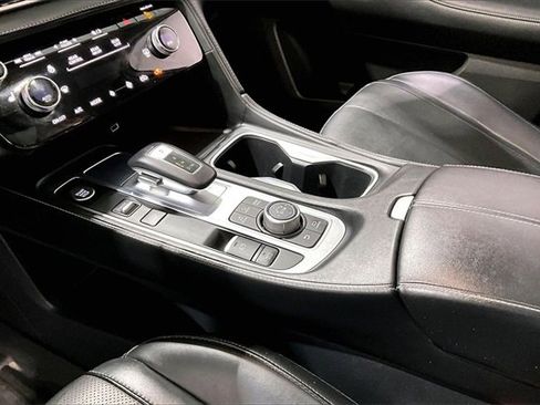 Used 2023 INFINITI QX60 Luxe image 18