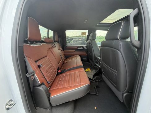 Used 2025 GMC Sierra 2500 Denali Ultimate AWD/4WD image 12