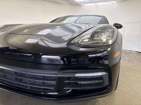 Used 2018 Porsche Panamera 4S AWD/4WD image 28