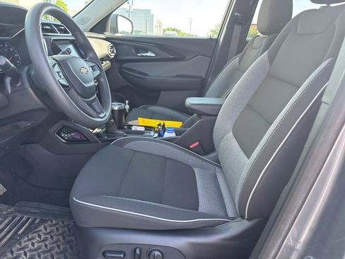 Used 2022 Chevrolet TrailBlazer LT w/ Convenience Package AWD/4WD image 5
