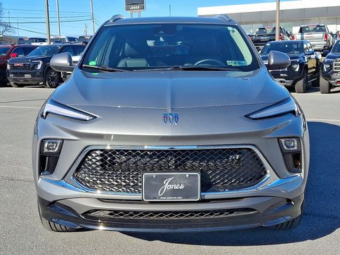 Used 2024 Buick Encore GX Sport Touring w/ Comfort Package image 2