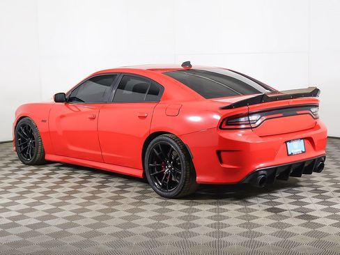 Used 2018 Dodge Charger R/T image 14