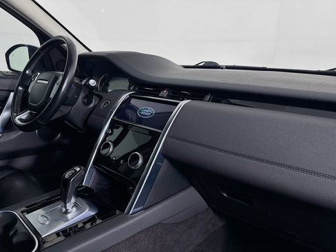 Used 2020 Land Rover Discovery Sport S image 29