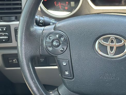 Used 2012 Toyota Tundra 4x4 CrewMax w/ Tow Pkg image 26