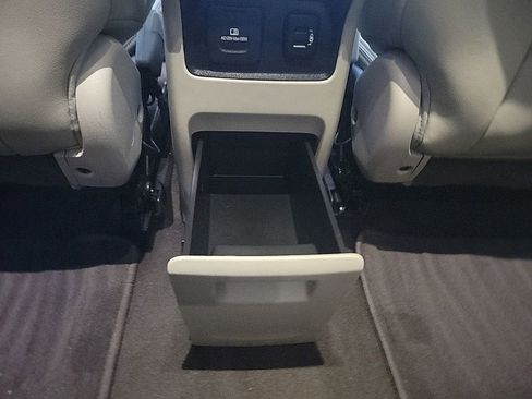 Used 2018 GMC Acadia Denali w/ Technology Package image 20