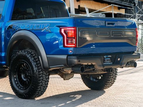 Used 2017 Ford F150 Raptor w/ Equipment Group 802A Luxury image 10