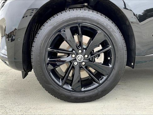 New 2026 Jaguar F-PACE R-Dynamic S image 6