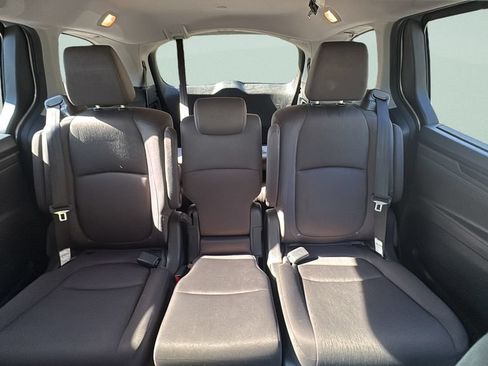 Used 2018 Honda Odyssey EX image 10
