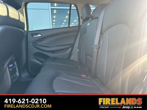 Used 2019 Buick Envision Premium w/ Driver Confidence Package image 17