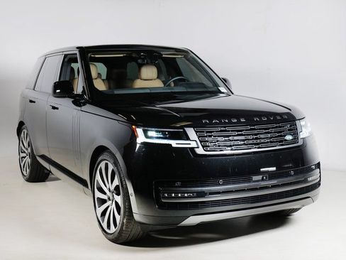 Certified 2026 Land Rover Range Rover SE AWD/4WD image 10