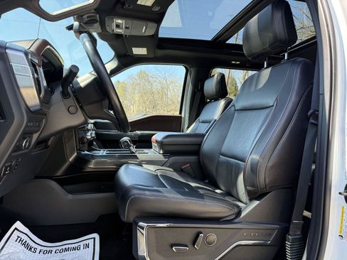Used 2022 Ford F150 Lariat w/ Equipment Group 502A High AWD/4WD image 10
