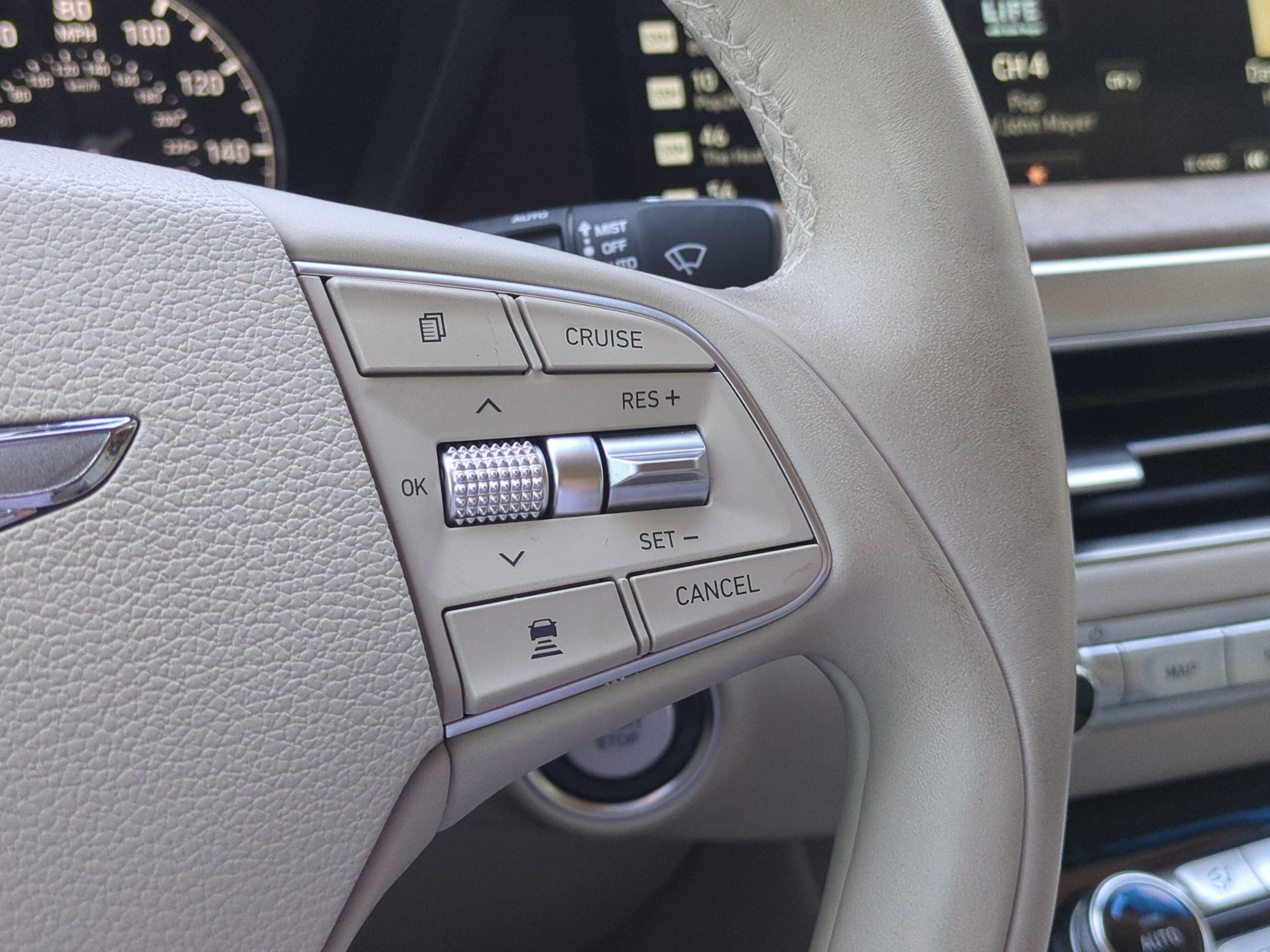 Used 2022 Genesis G90 5.0 Ultimate RWD image 19