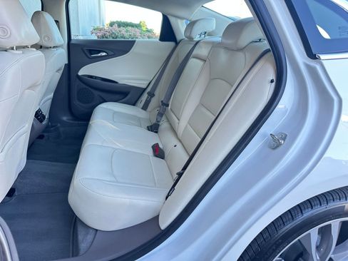 Used 2024 Chevrolet Malibu LT image 37