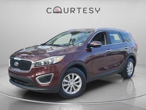 Certified 2017 Kia Sorento LX image 1
