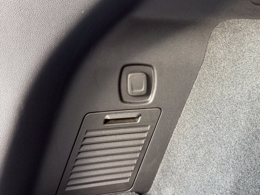 Used 2019 Cadillac XT5 Luxury FWD image 35