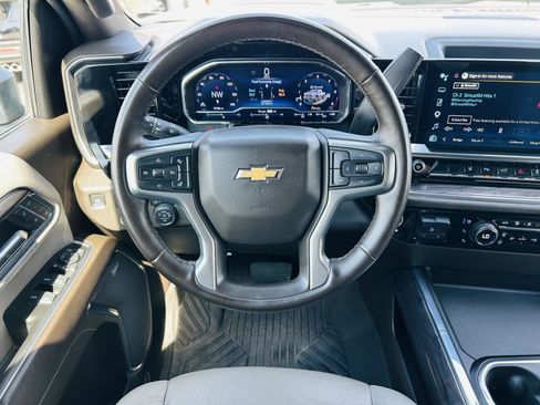 Used 2024 Chevrolet Silverado 3500 LTZ w/ LTZ Plus Package AWD/4WD image 20