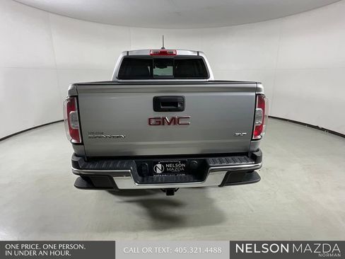 Used 2015 GMC Canyon SLT image 9