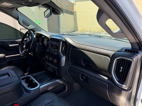 Used 2019 Chevrolet Silverado 1500 LTZ w/ LTZ Premium Package AWD/4WD image 17