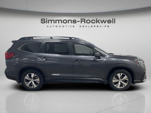 Used 2023 Subaru Ascent Premium w/ Convenience Package AWD/4WD image 6