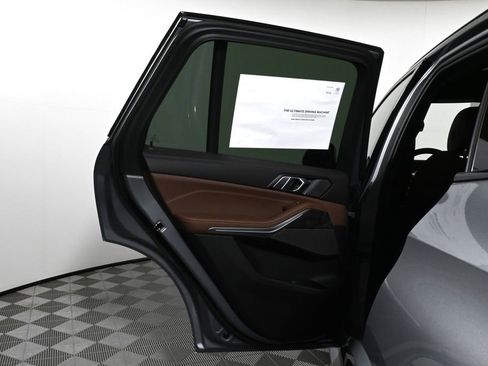 Used 2026 BMW X5 xDrive40i w/ M Sport Package image 32