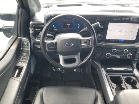 Certified 2024 Ford F250 Lariat w/ Lariat Ultimate Package image 17