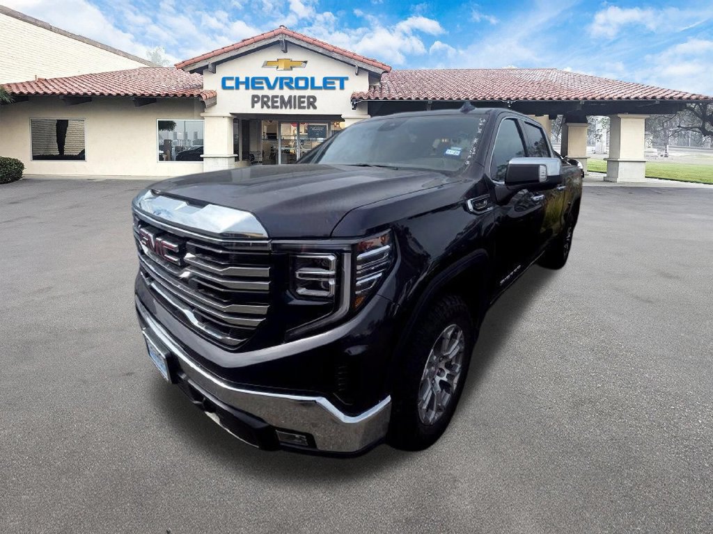 Used 2025 GMC Sierra 1500 SLT RWD image 4