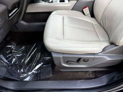 Used 2021 Ford Expedition XLT RWD image 19
