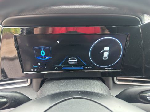Used 2021 Hyundai Elantra SEL w/ Convenience + Premium Package FWD image 19