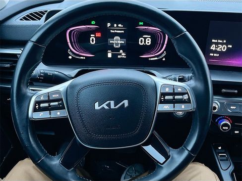 Used 2023 Kia Telluride S image 11