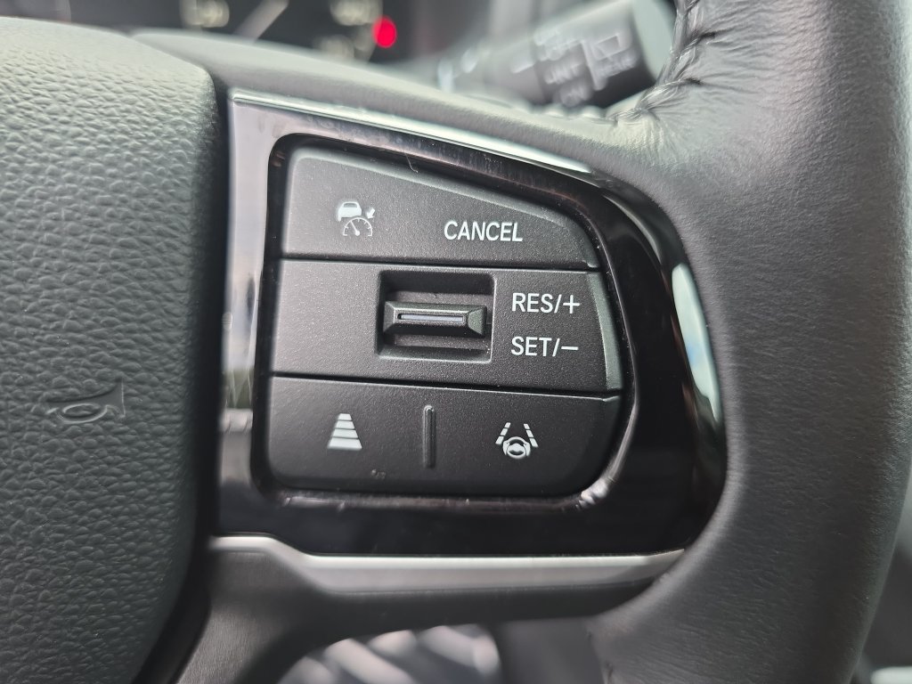 Used 2025 Honda Odyssey EX-L image 16