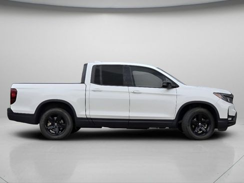 Certified 2021 Honda Ridgeline Black Edition image 29