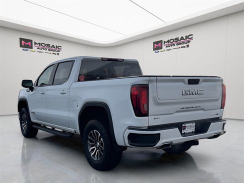 Used 2023 GMC Sierra 1500 AT4 image 5