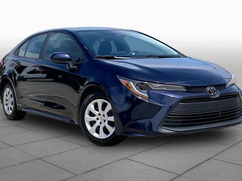 Used 2024 Toyota Corolla LE FWD image 3