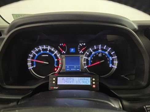 Used 2019 Toyota 4Runner TRD Off-Road AWD/4WD image 12