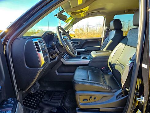 Used 2017 Chevrolet Silverado 1500 LTZ Z71 w/ LTZ Plus Package image 13