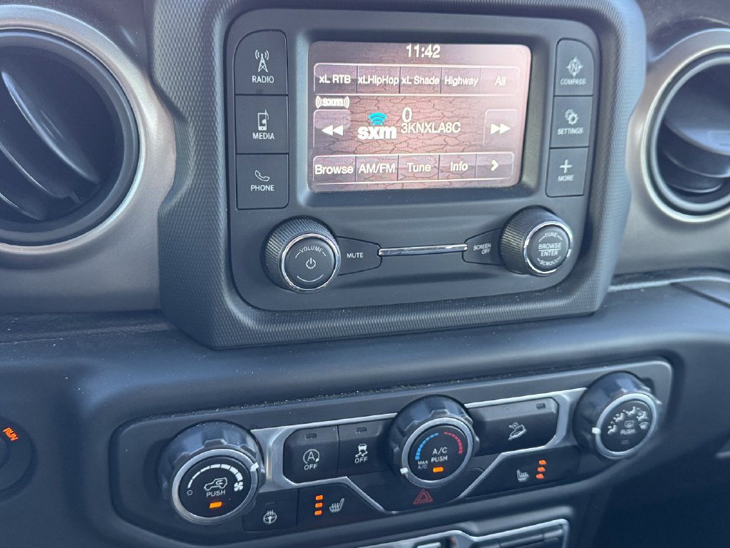 Used 2018 Jeep Wrangler Unlimited Sport S AWD/4WD image 21