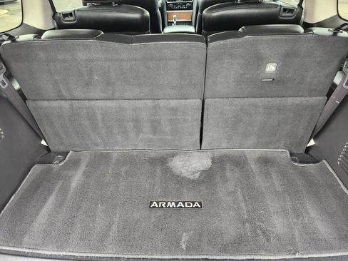 Used 2024 Nissan Armada SL w/ Captain's Chairs Package AWD/4WD image 19
