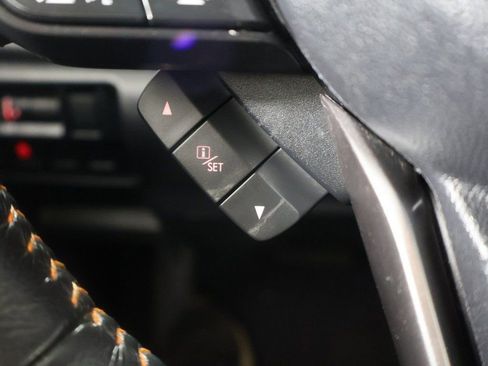 Used 2021 Subaru Crosstrek 2.0i Premium image 38